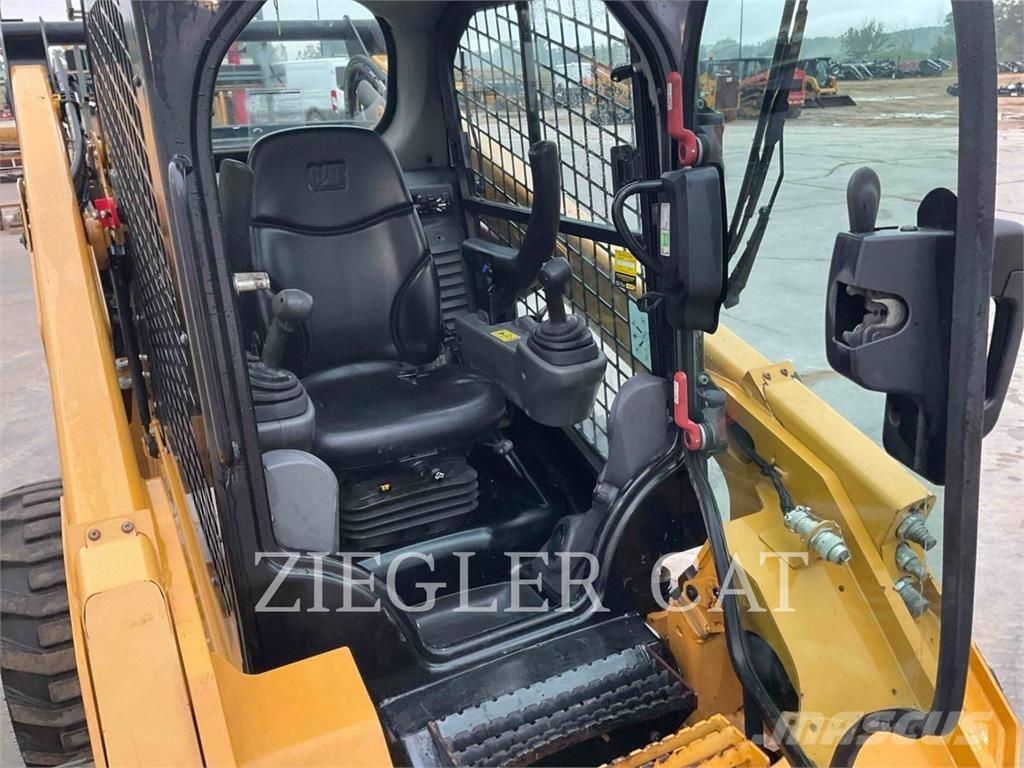 CAT 262D لوادر انزلاقية التوجيه