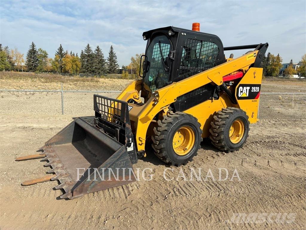 CAT 262D لوادر انزلاقية التوجيه