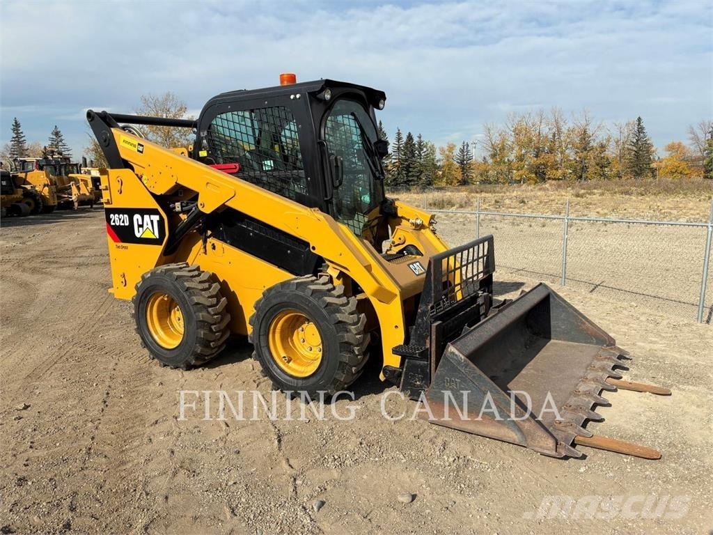 CAT 262D لوادر انزلاقية التوجيه