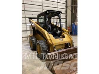 CAT 262D 3 لوادر انزلاقية التوجيه