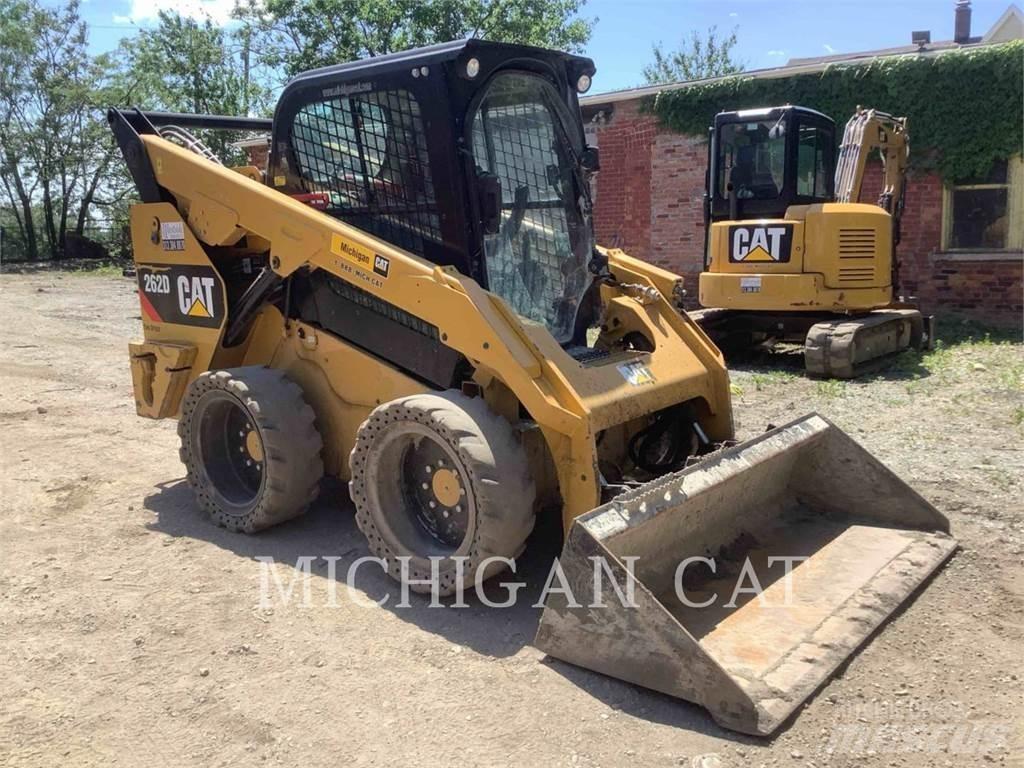 CAT 262D A2Q+ لوادر انزلاقية التوجيه