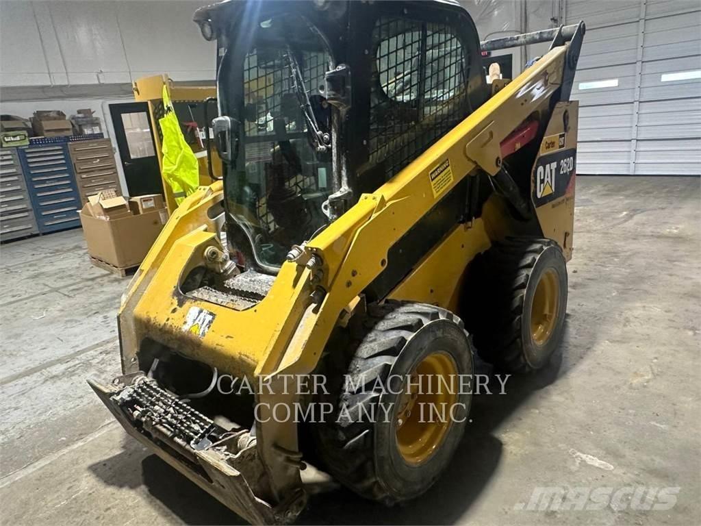 CAT 262D ACHF لوادر انزلاقية التوجيه
