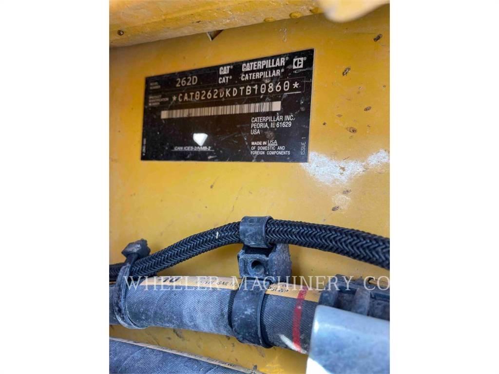CAT 262D C1-H2 لوادر انزلاقية التوجيه