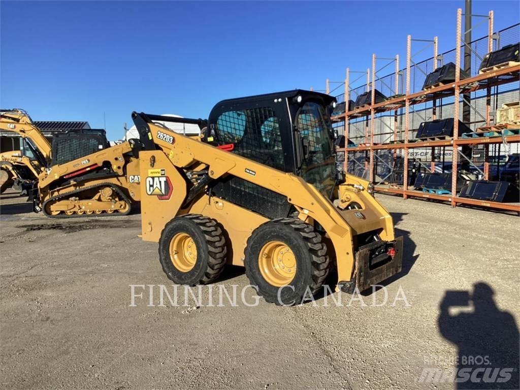 CAT 262D3 لوادر انزلاقية التوجيه