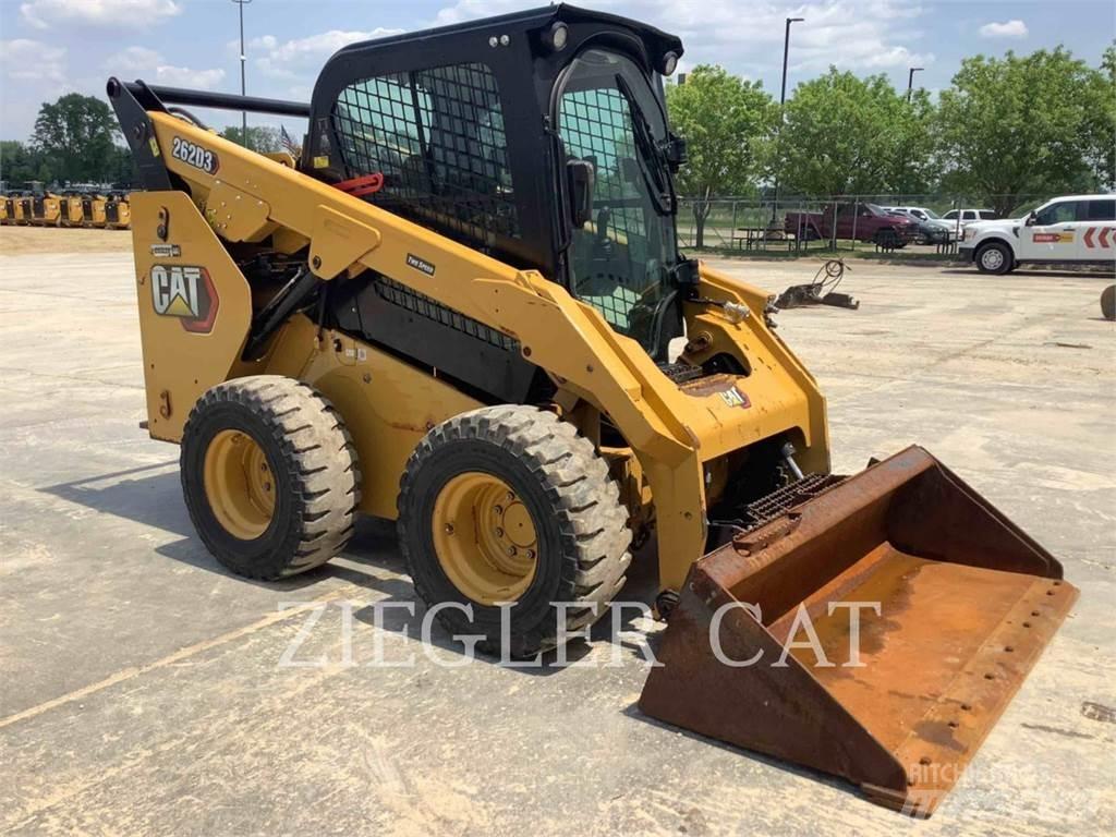 CAT 262D3 لوادر انزلاقية التوجيه