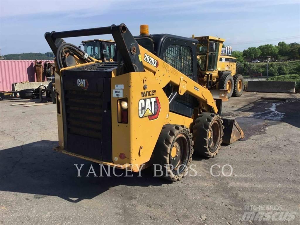 CAT 262D3 لوادر انزلاقية التوجيه