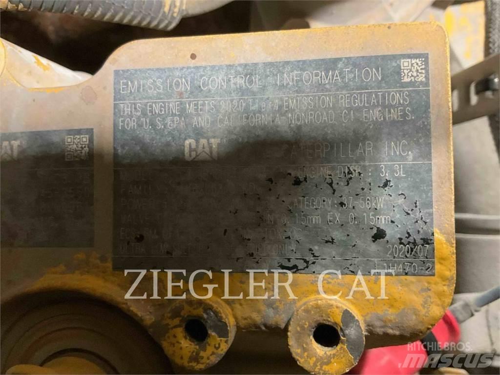 CAT 262D3 لوادر انزلاقية التوجيه