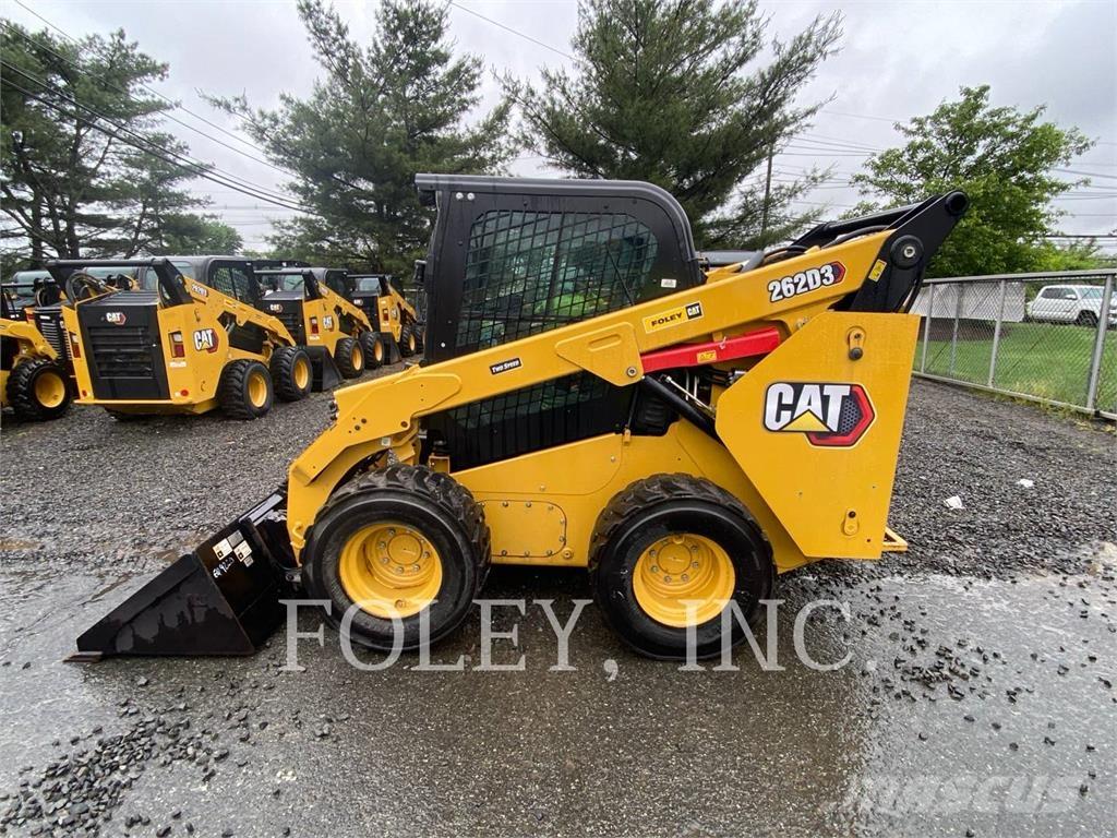 CAT 262D3 لوادر انزلاقية التوجيه
