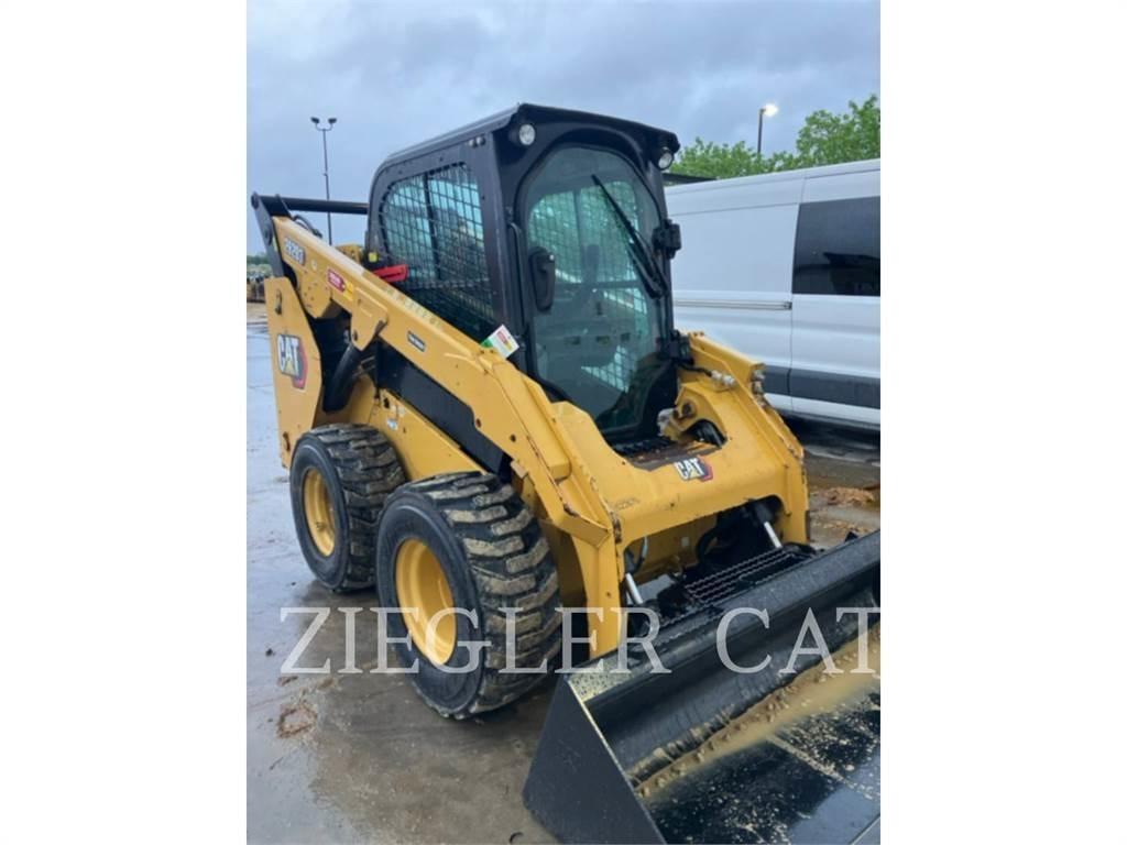 CAT 262D3 لوادر انزلاقية التوجيه