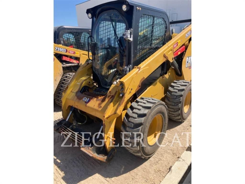 CAT 262D3 لوادر انزلاقية التوجيه