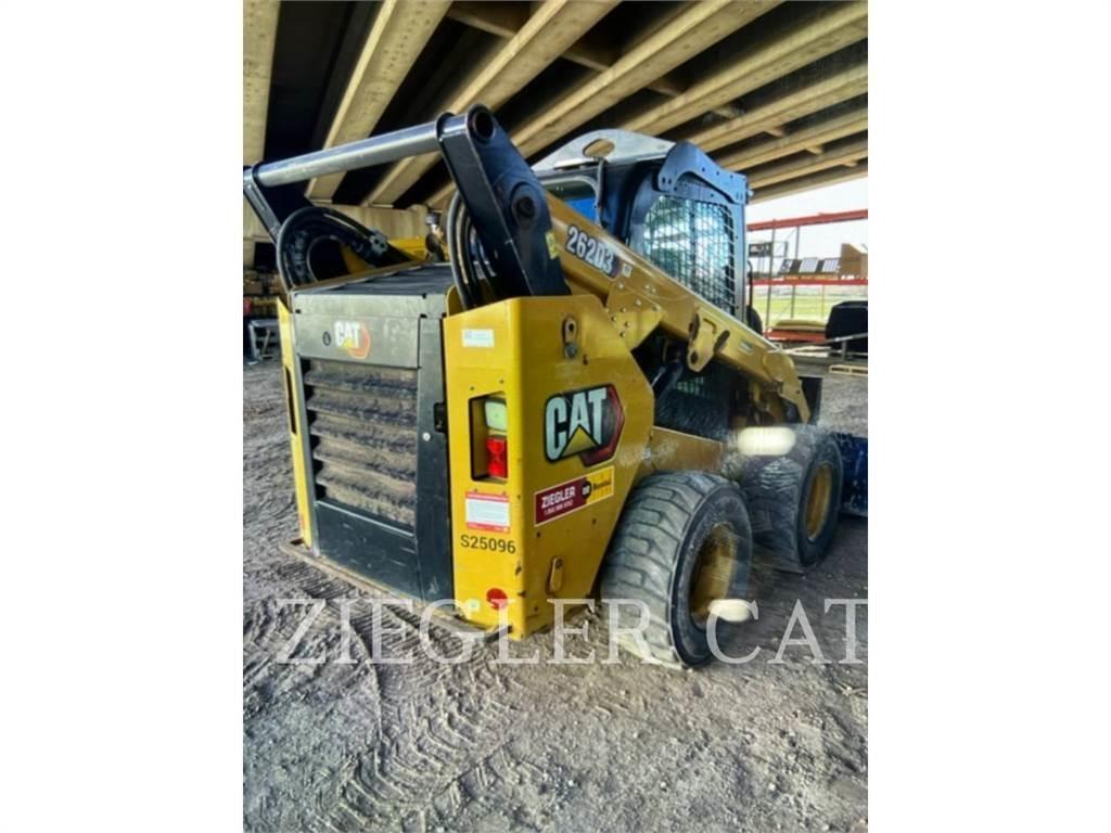 CAT 262D3 لوادر انزلاقية التوجيه
