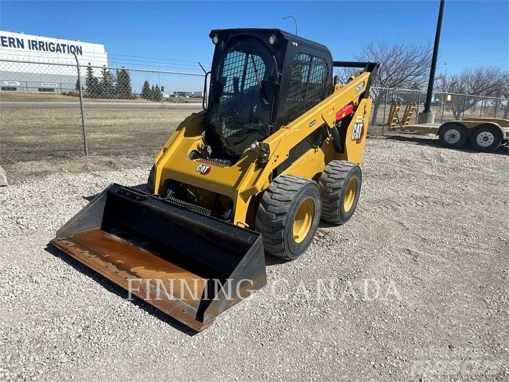 CAT 262D3 لوادر انزلاقية التوجيه