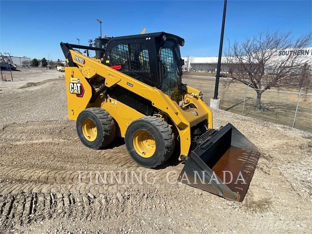 CAT 262D3 لوادر انزلاقية التوجيه