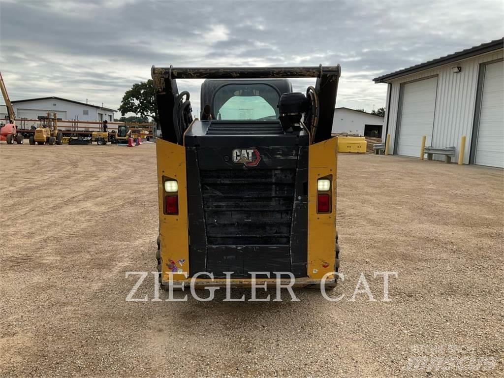 CAT 262D3 لوادر انزلاقية التوجيه