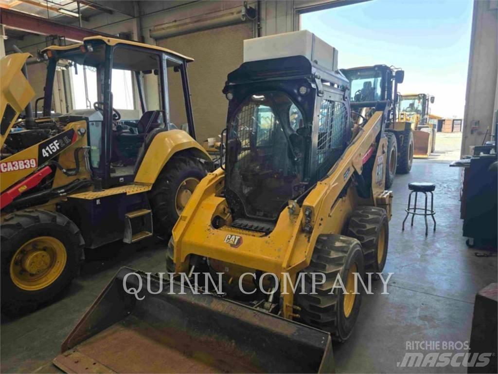 CAT 262D3 لوادر انزلاقية التوجيه