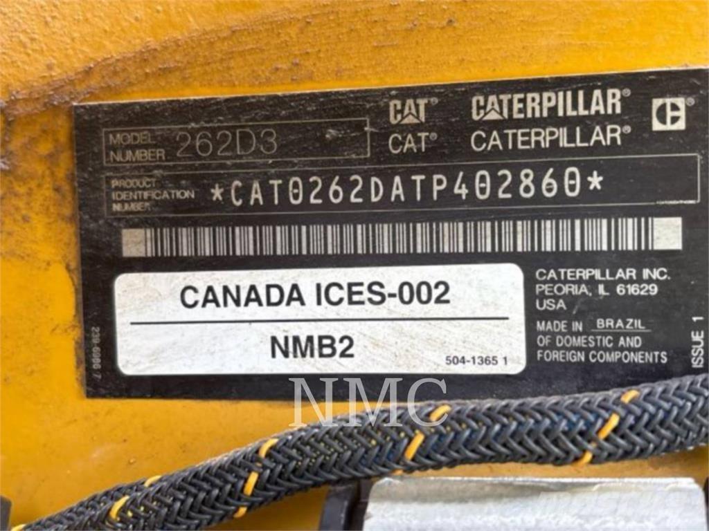 CAT 262D3 لوادر انزلاقية التوجيه