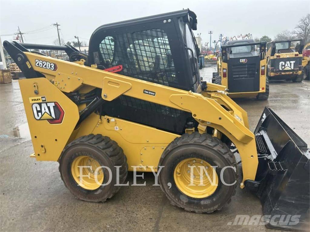 CAT 262D3 لوادر انزلاقية التوجيه