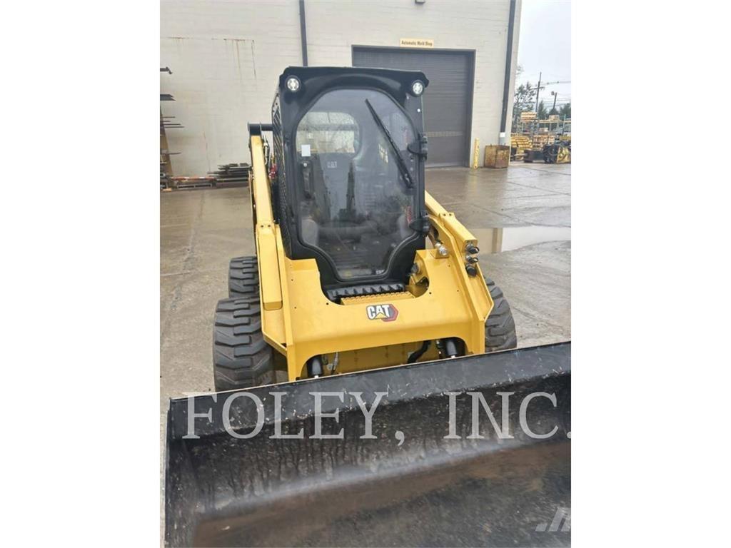 CAT 262D3 لوادر انزلاقية التوجيه