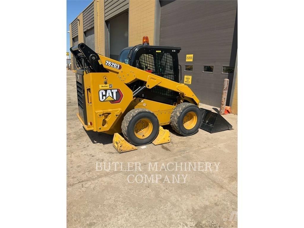 CAT 262D3 لوادر انزلاقية التوجيه
