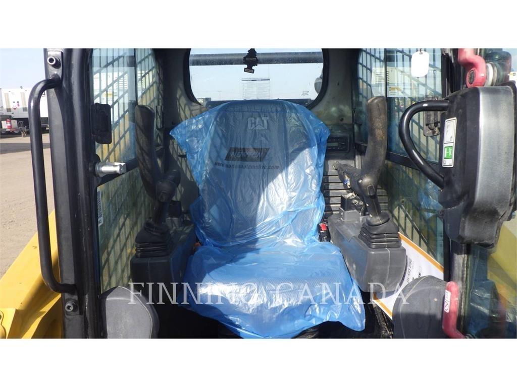 CAT 262D3 لوادر انزلاقية التوجيه