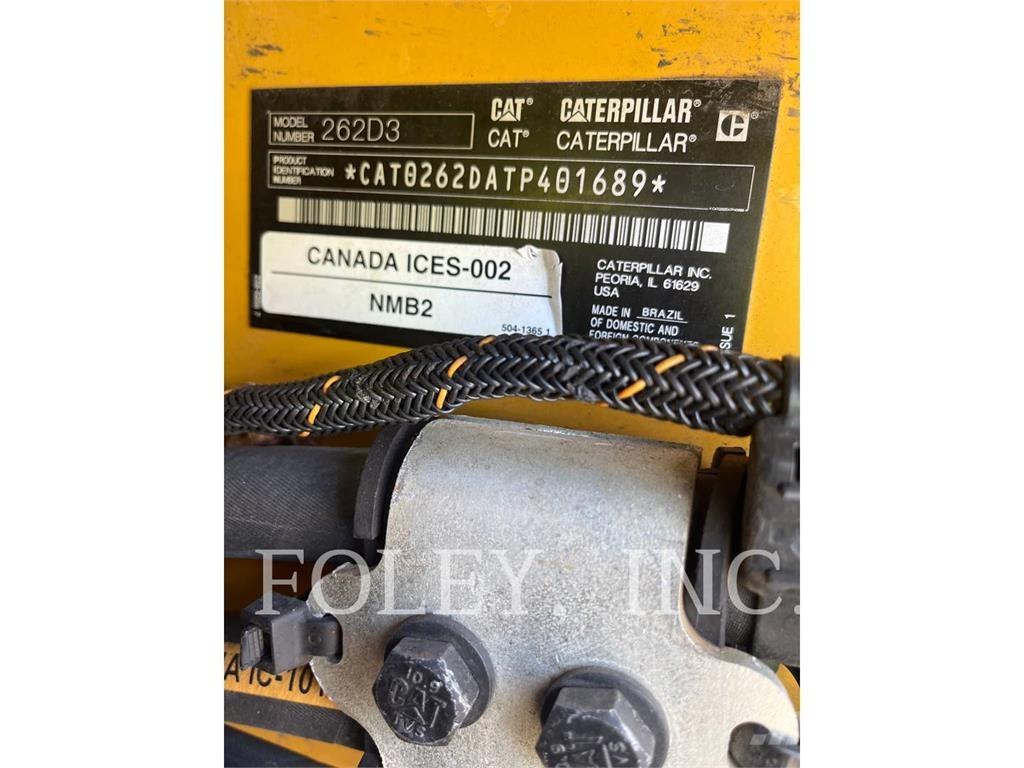 CAT 262D3 لوادر انزلاقية التوجيه