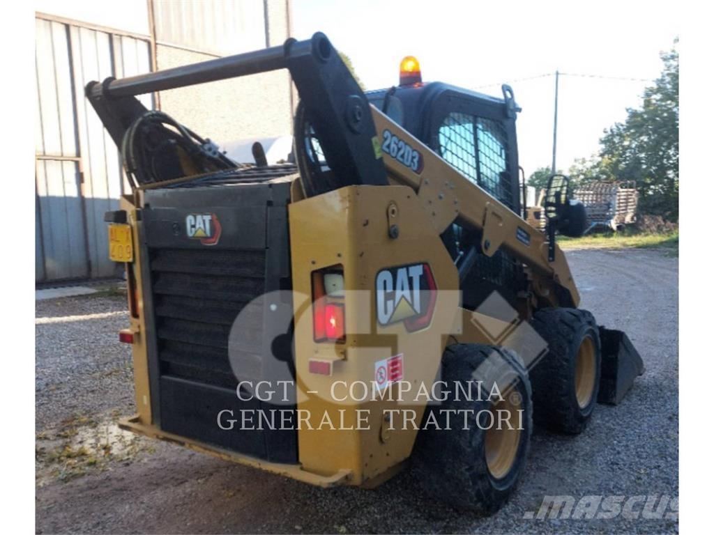 CAT 262D3 لوادر انزلاقية التوجيه