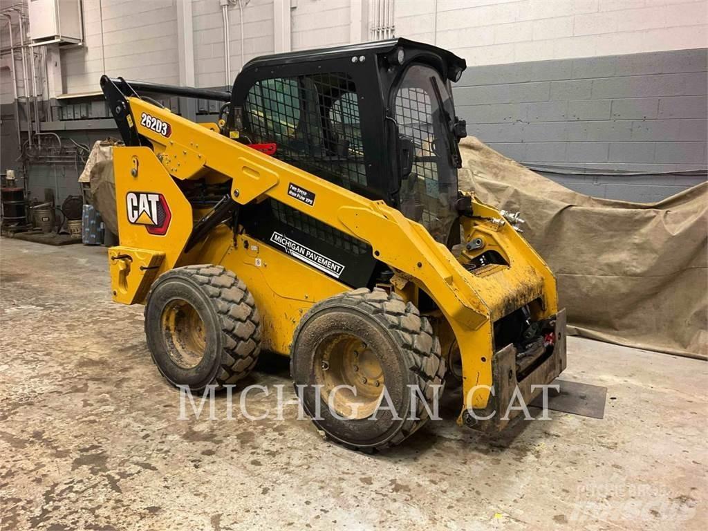 CAT 262D3 AHQR لوادر انزلاقية التوجيه