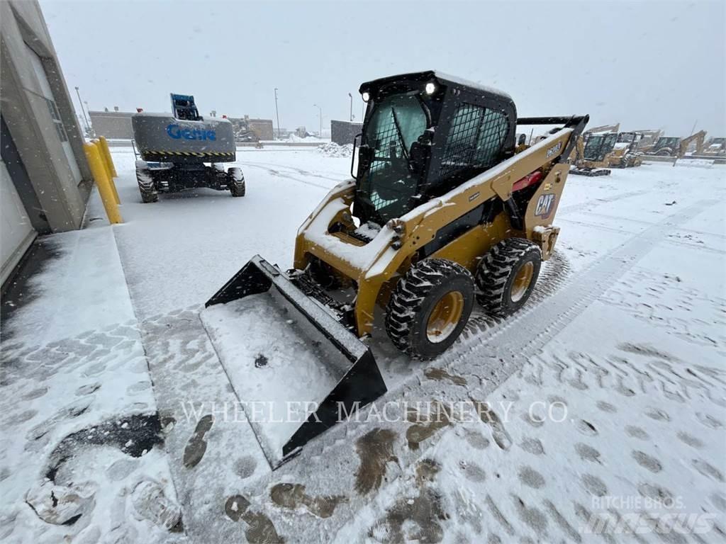 CAT 262D3 C3H2 لوادر انزلاقية التوجيه