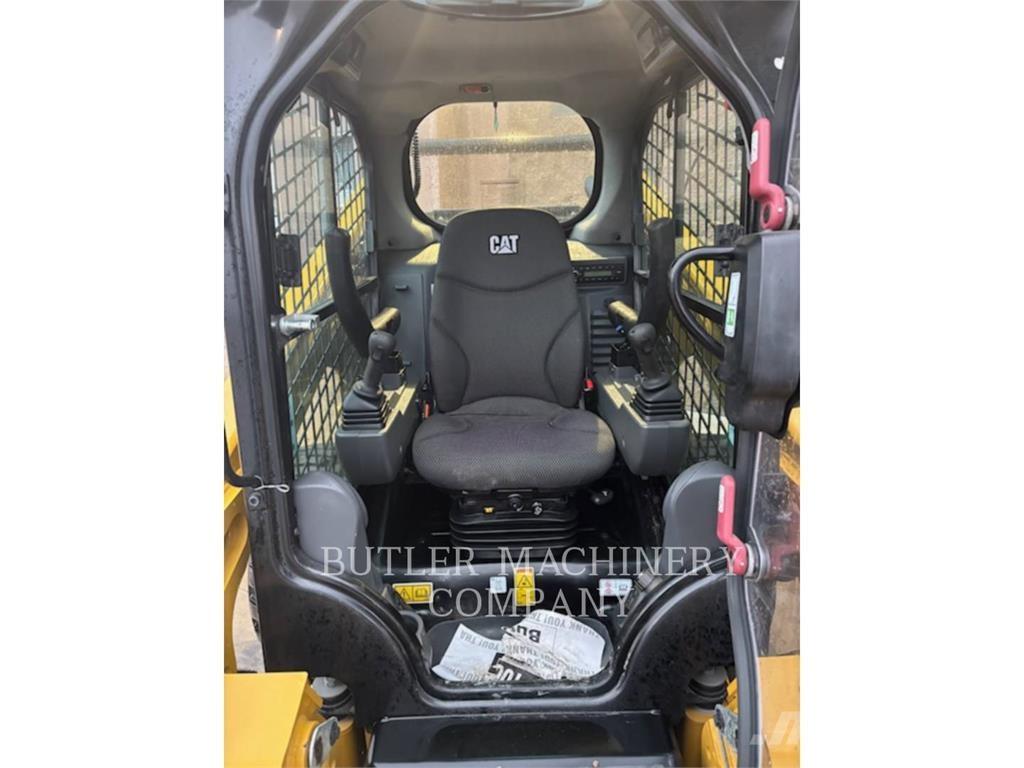 CAT 262D3 C3H2 لوادر انزلاقية التوجيه