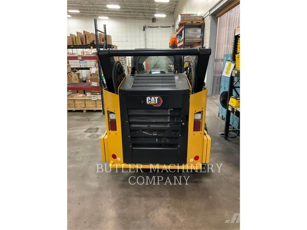 CAT 262D3 C3H3 لوادر انزلاقية التوجيه