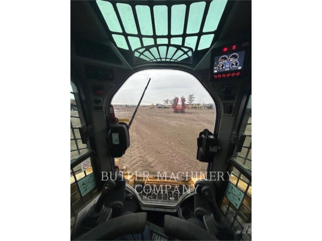 CAT 262D3 C3H3 لوادر انزلاقية التوجيه