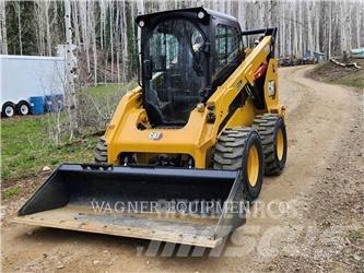 CAT 262D3 HF لوادر انزلاقية التوجيه