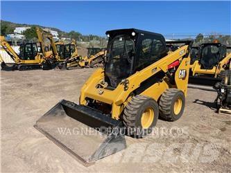 CAT 262D3 HF لوادر انزلاقية التوجيه
