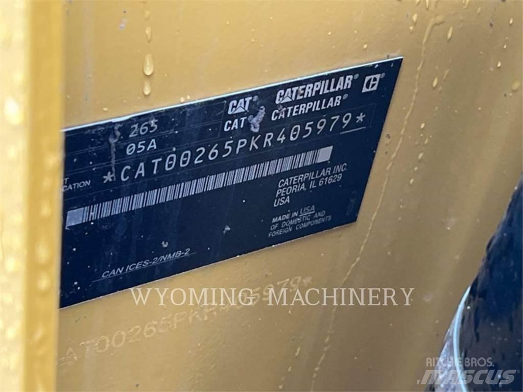 CAT 265 لوادر انزلاقية التوجيه