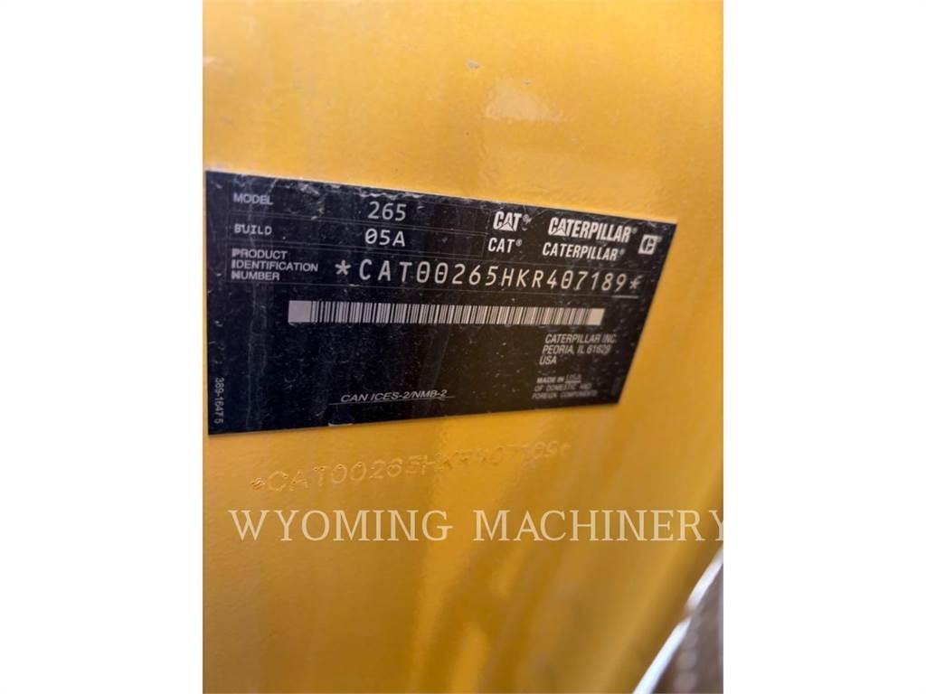 CAT 265 لوادر انزلاقية التوجيه