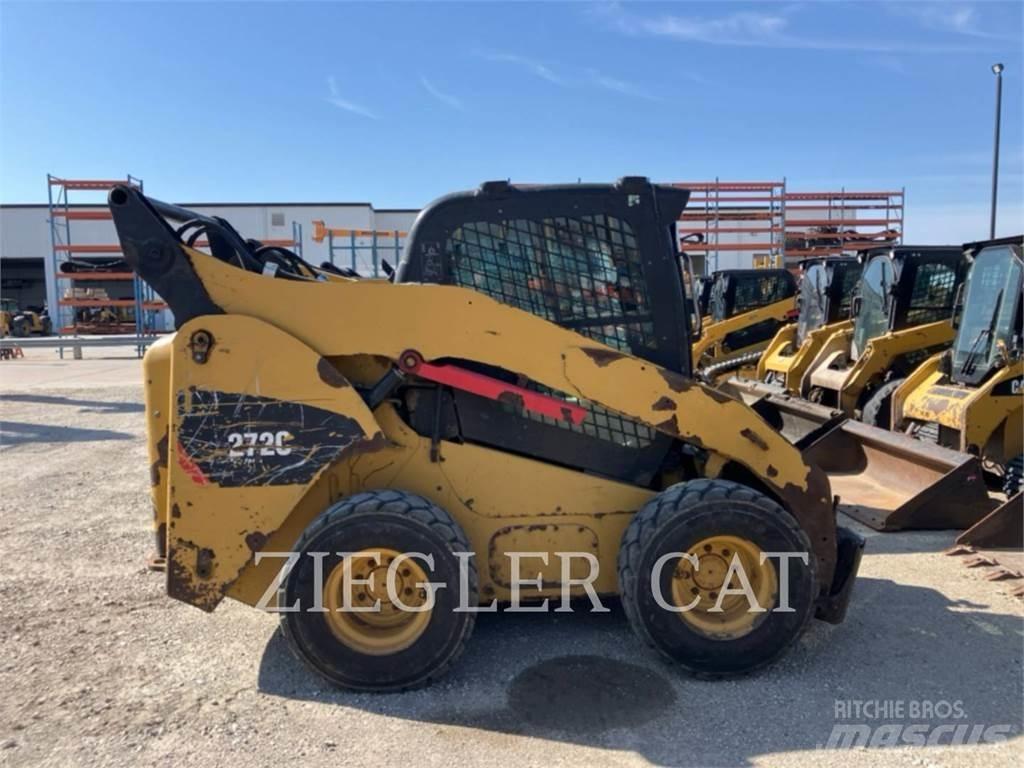 CAT 272C لوادر انزلاقية التوجيه