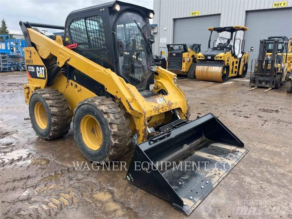 CAT 272D2 لوادر انزلاقية التوجيه
