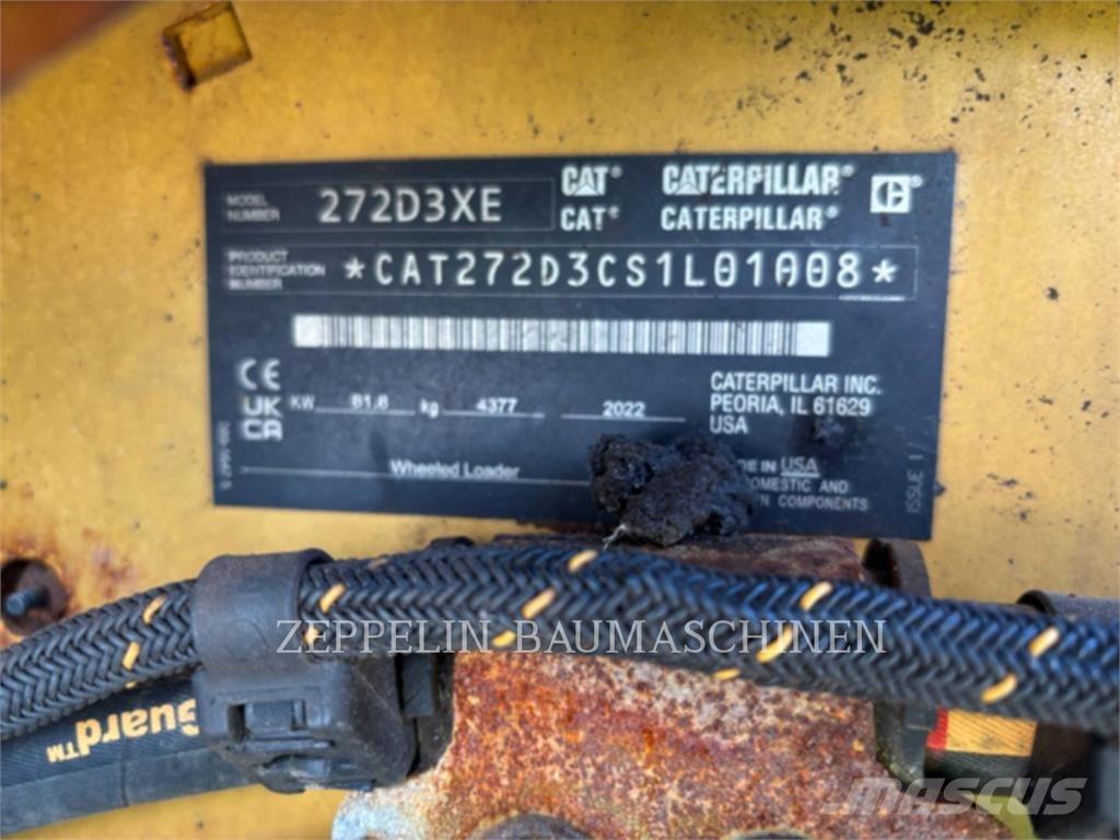 CAT 272D2 لوادر انزلاقية التوجيه