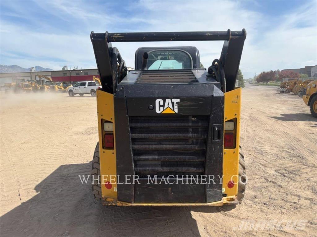 CAT 272D2C3XHP لوادر انزلاقية التوجيه