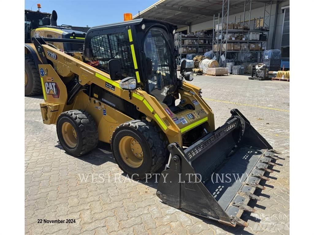 CAT 272D3 لوادر انزلاقية التوجيه