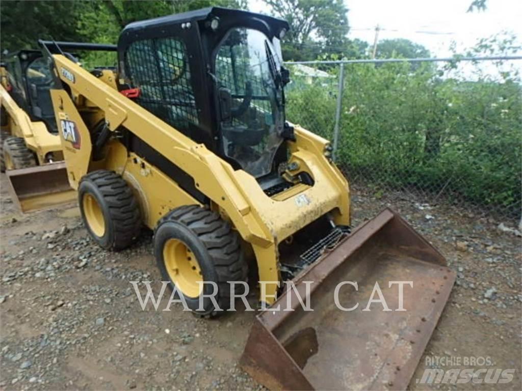 CAT 272D3 C3H1 لوادر انزلاقية التوجيه