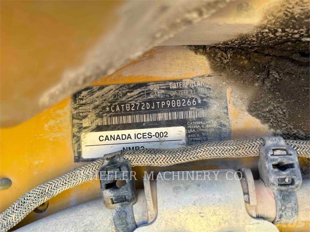 CAT 272D3 C3H2 لوادر انزلاقية التوجيه