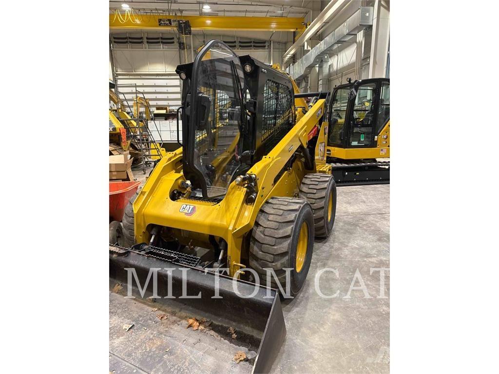 CAT 272D3 XHP لوادر انزلاقية التوجيه