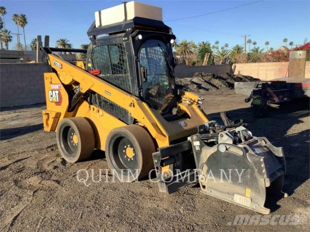 CAT 272D3XE لوادر انزلاقية التوجيه