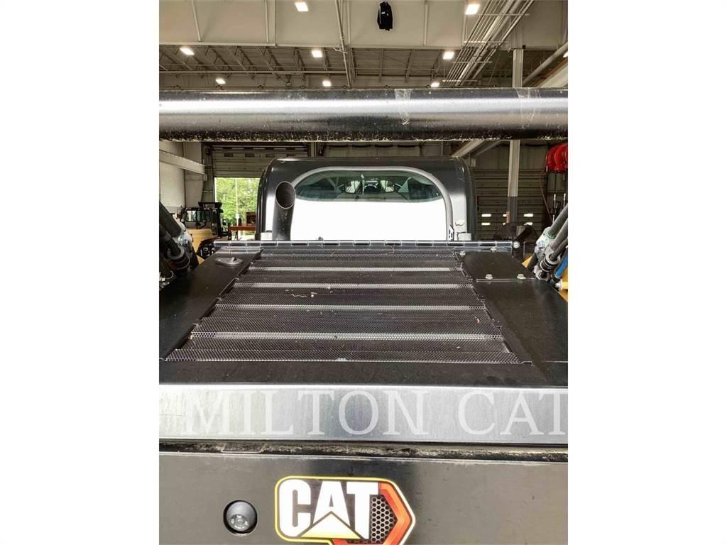 CAT 272D3XE لوادر انزلاقية التوجيه
