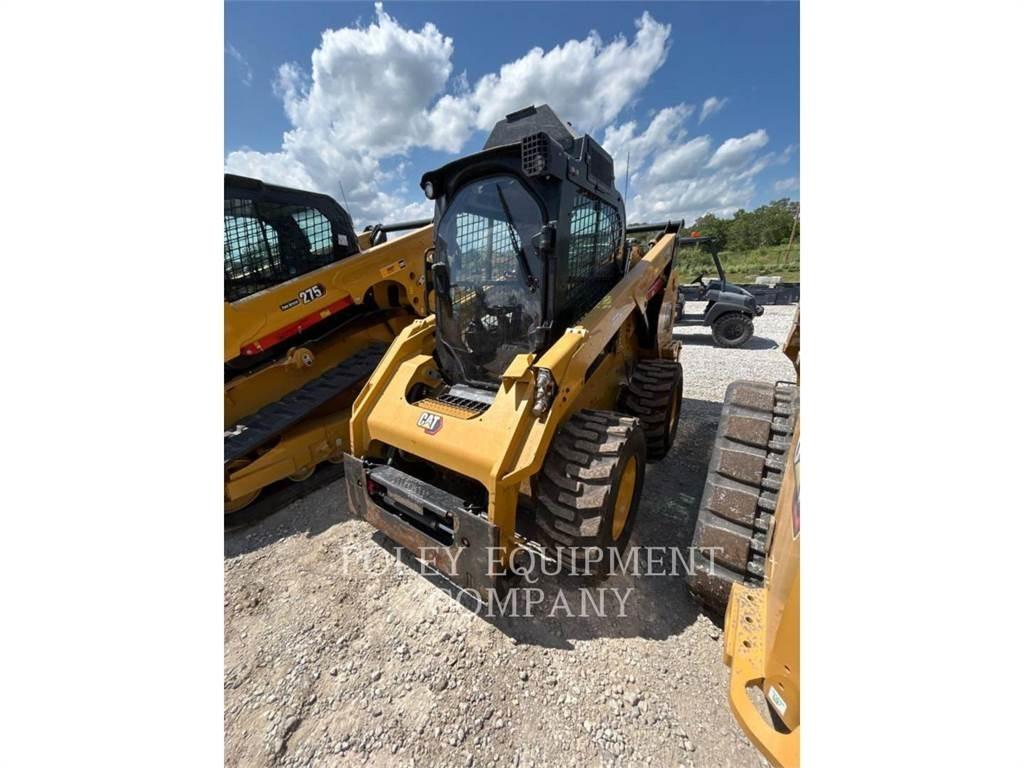 CAT 272D3XPS2C لوادر انزلاقية التوجيه