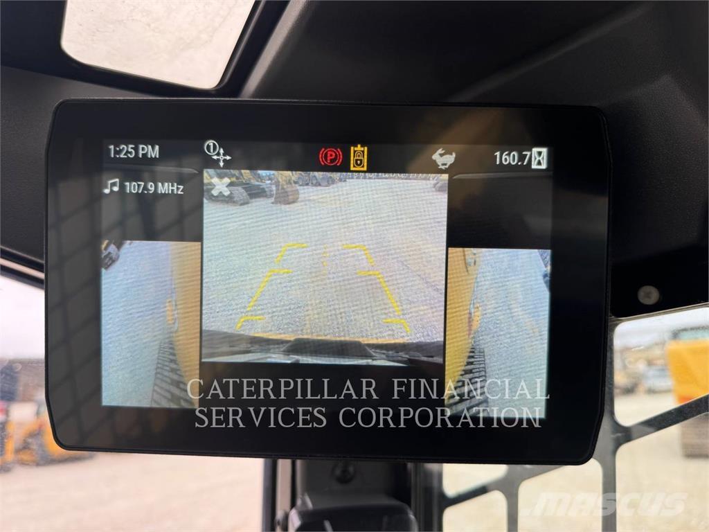 CAT 27505 لوادر زحافة