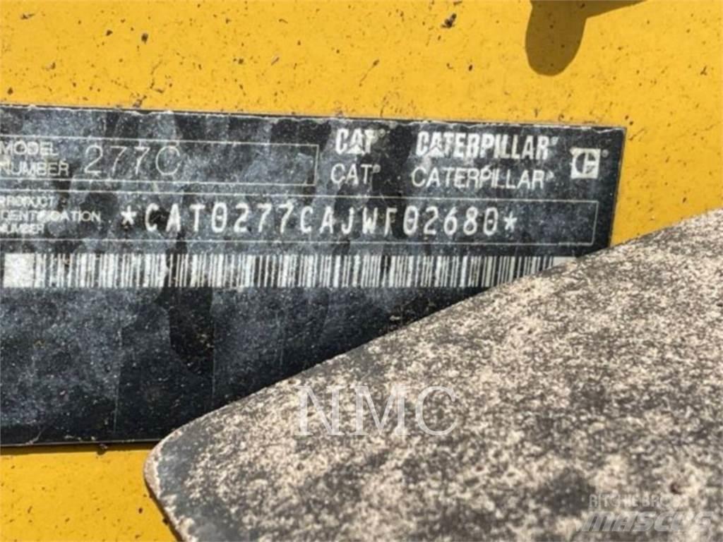 CAT 277C لوادر انزلاقية التوجيه