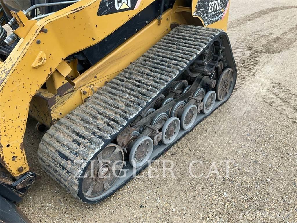 CAT 277C2 لوادر زحافة