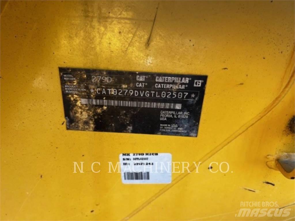 CAT 279D H2CB لوادر انزلاقية التوجيه